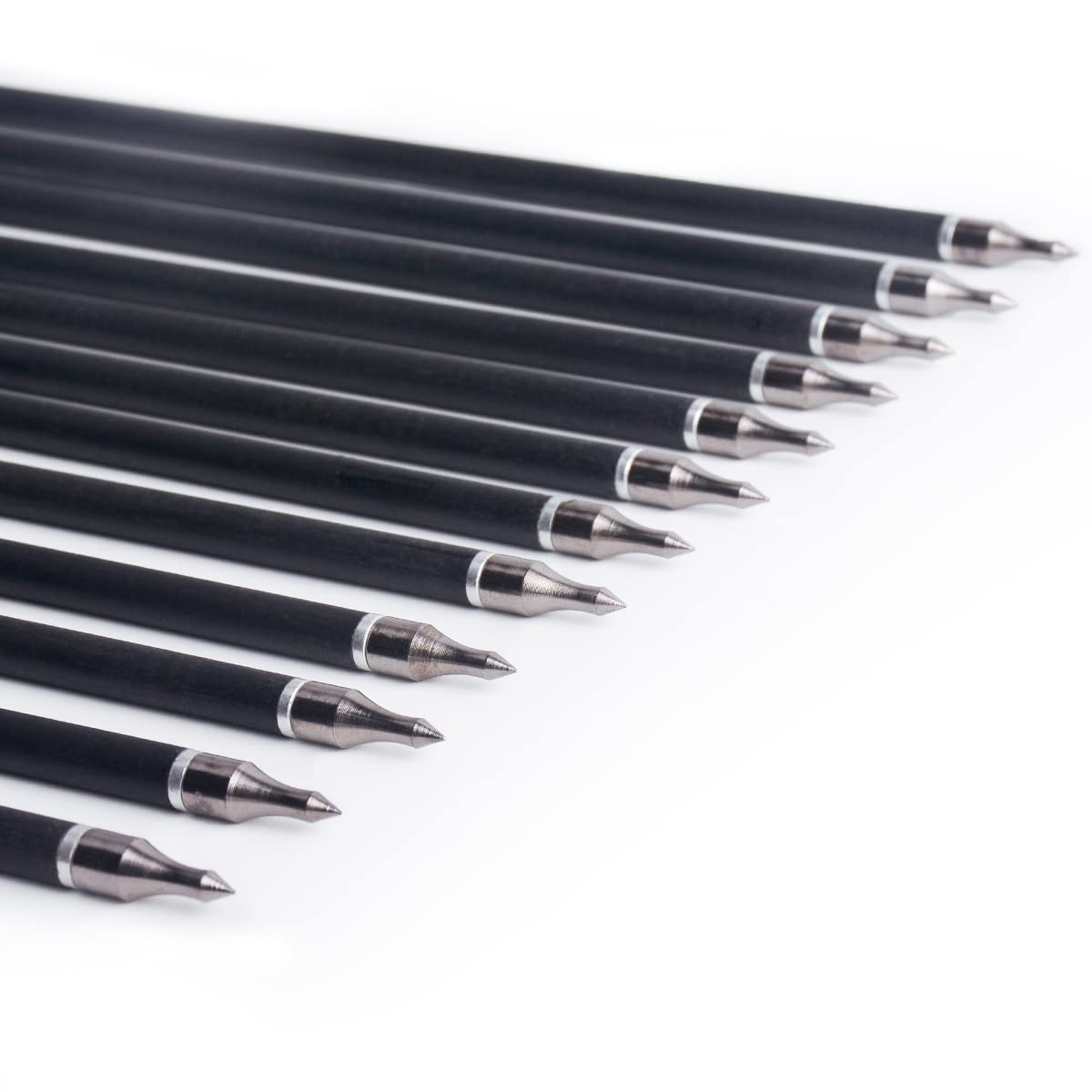 LWANO adjustable nocks enabling customizable bow compatibility