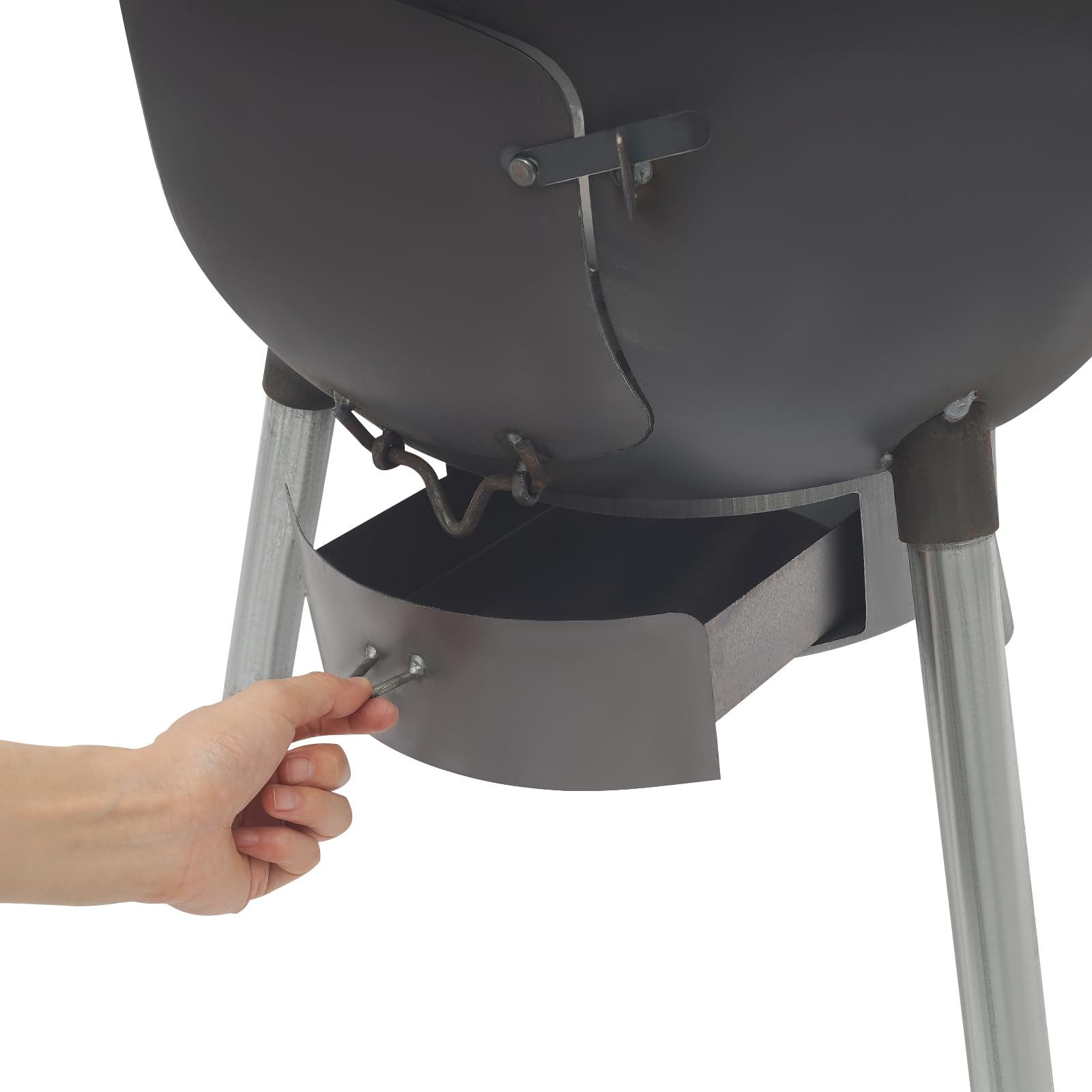 LyeXD portable design suitable for camping, backyard gatherings, and outdoor cooking.