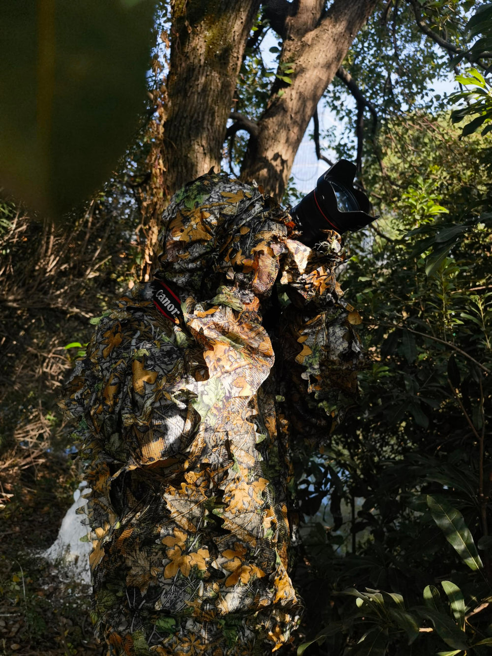LYLPYHDP Ghillie suit fabric is lightweight and dirt-resistant for quick cleanup.