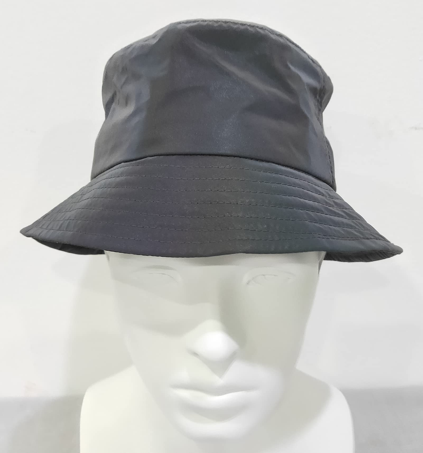 LZLRUN Rainbow Reflective Fishermans Hat close-up detail shows reflective paneling