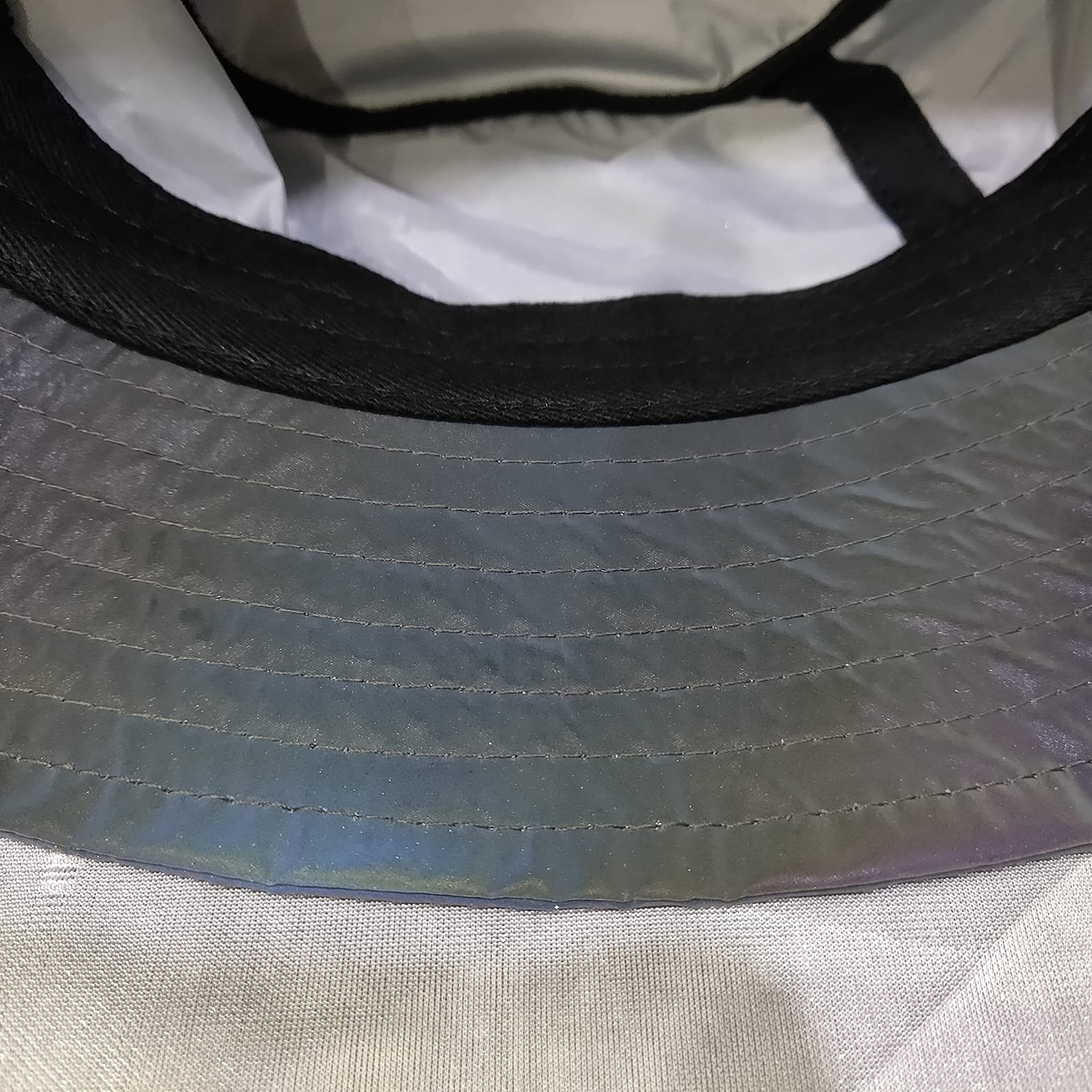 LZLRUN Rainbow Reflective Fishermans Hat night-visibility test demonstrates reliable glow