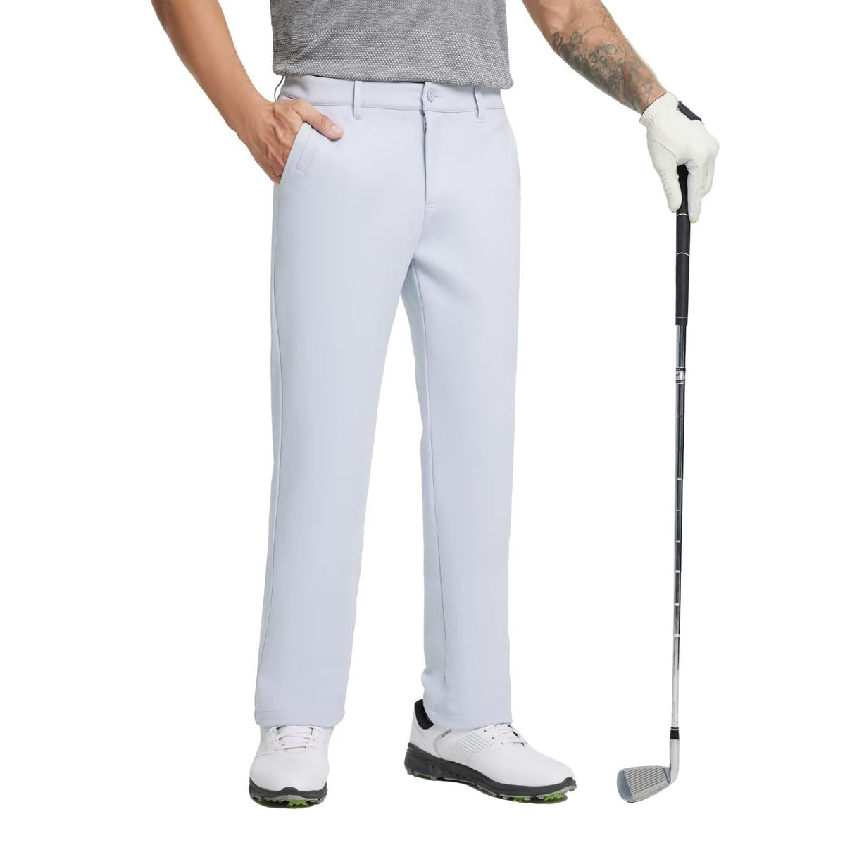M MAELREG golf pants showcasing thermal fabric for winter warmth on the course.