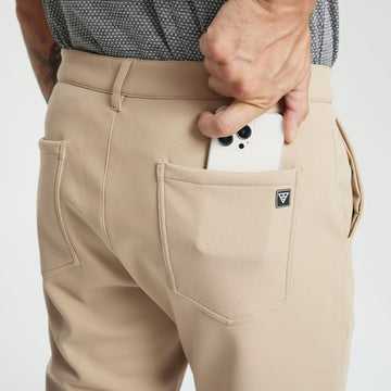 M MAELREG inseams 30/32/34 ensure versatile fit across heights.