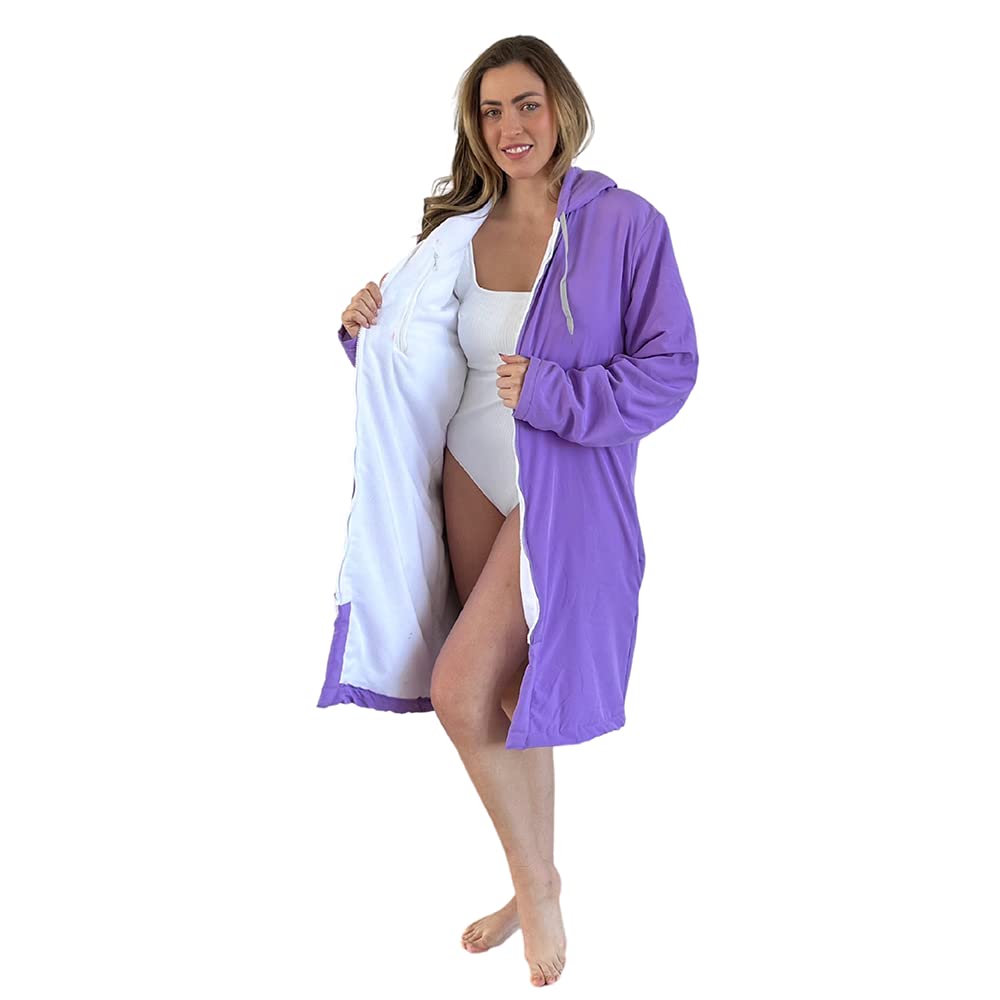 MACAR swim parka interior towel lining emphasizes moisture absorption after swimming.