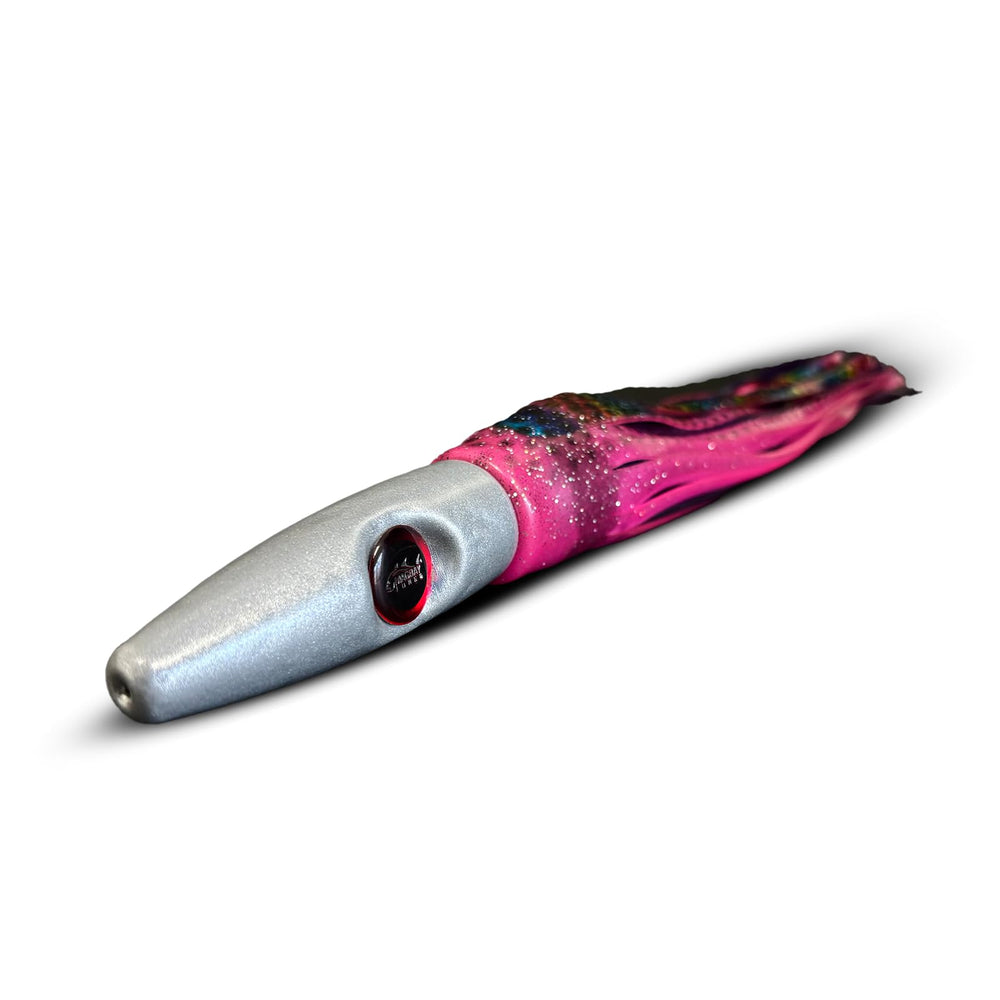MagBay Lures Plomerito pink rainbow lure with wahoo magnet attracts fast strikes.
