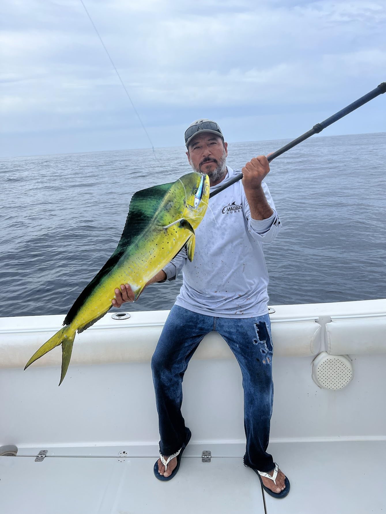 MagBay Lures RM5 UV lure 5-inch body highlights compact length for accurate casts.