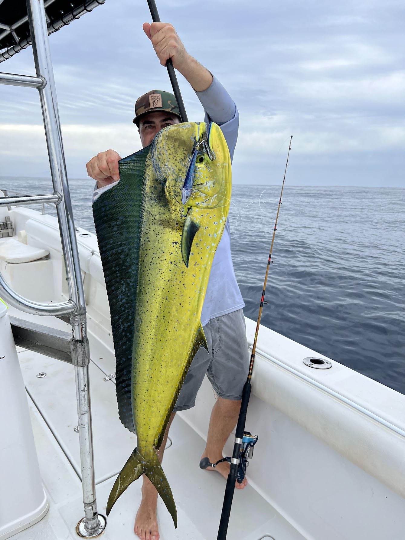 MagBay Lures RM5 UV 5 inch length image highlighting long casting potential.