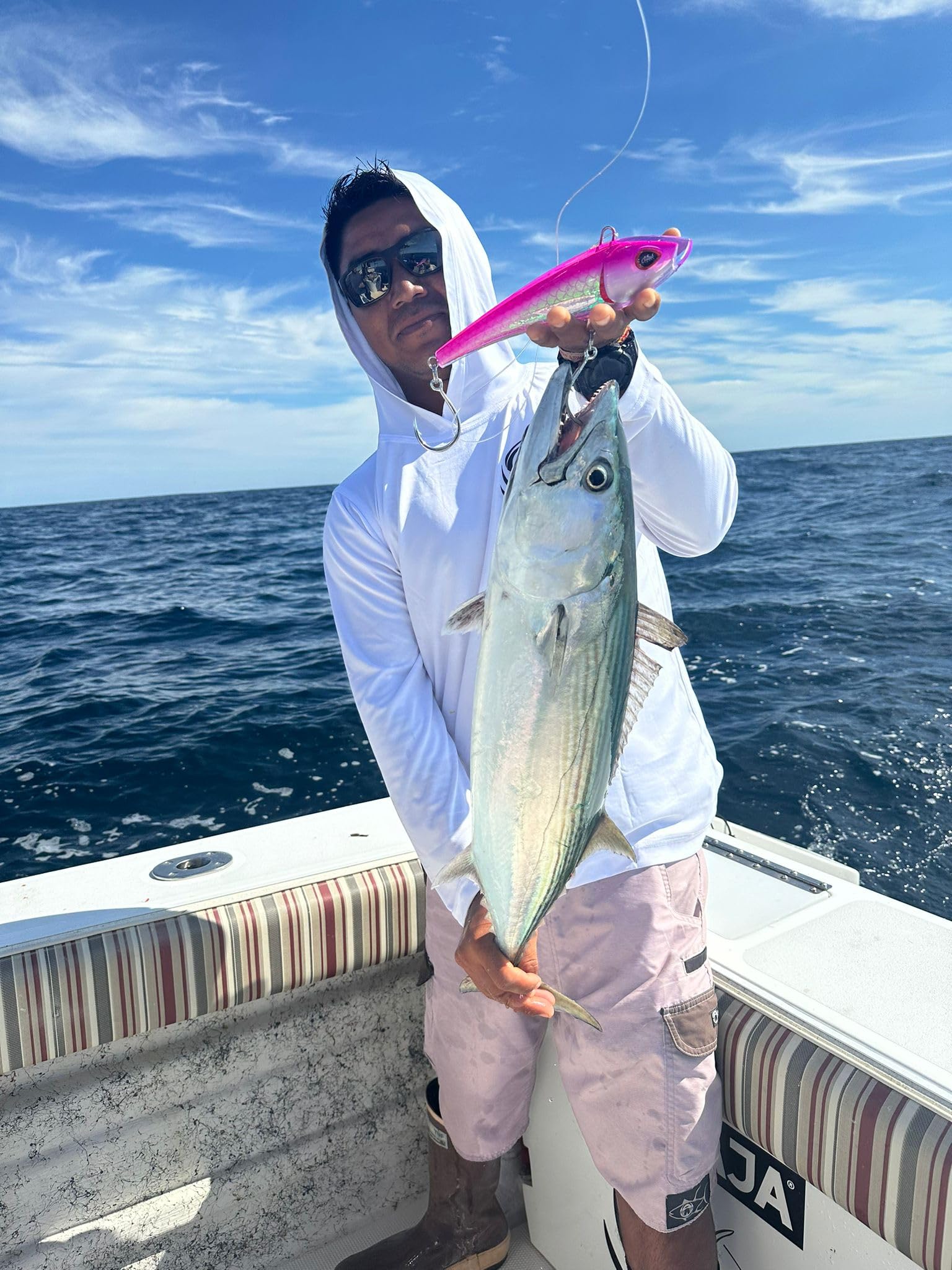 MagBay Lures RM9 UV pink in-hand displays durable design and vibrant color