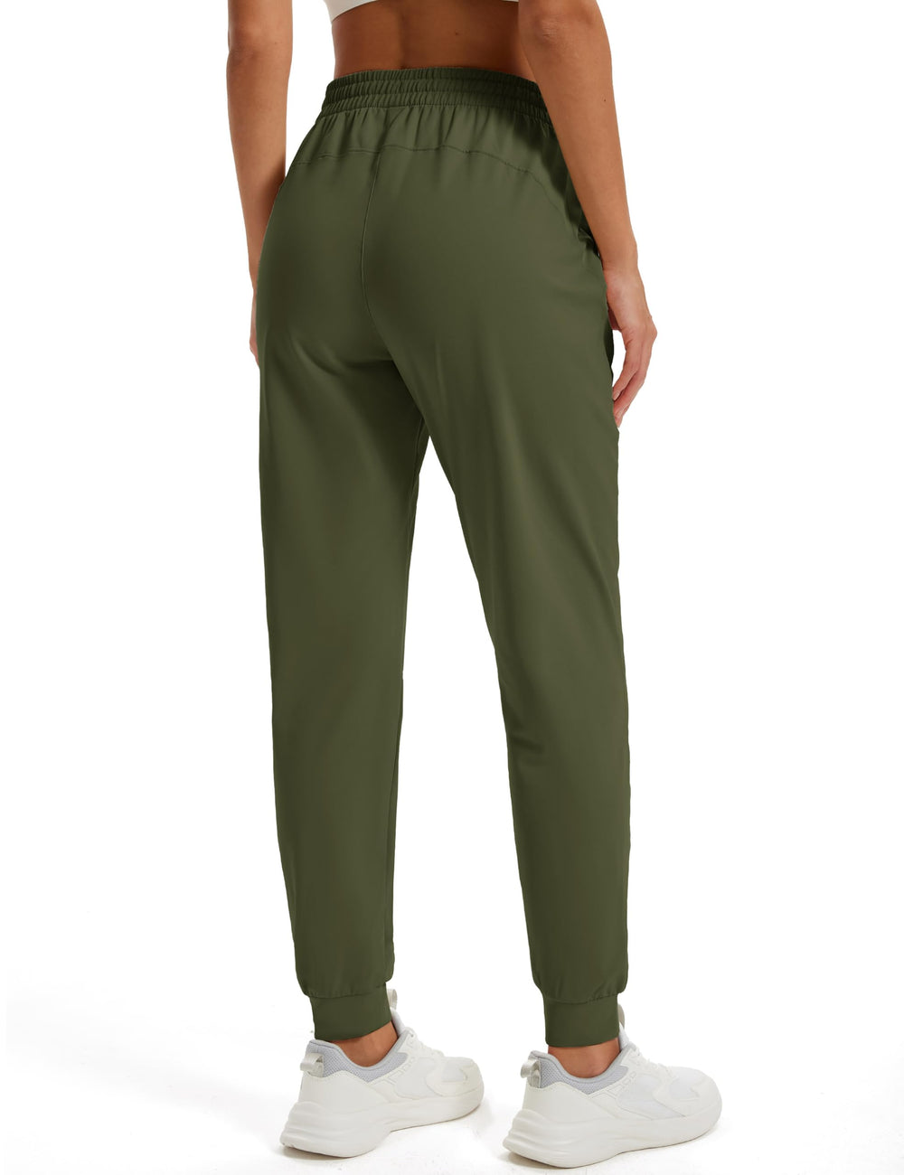 MAGCOMSEN water-resistant fleece pants protect against light rain and drizzle during outdoor walks