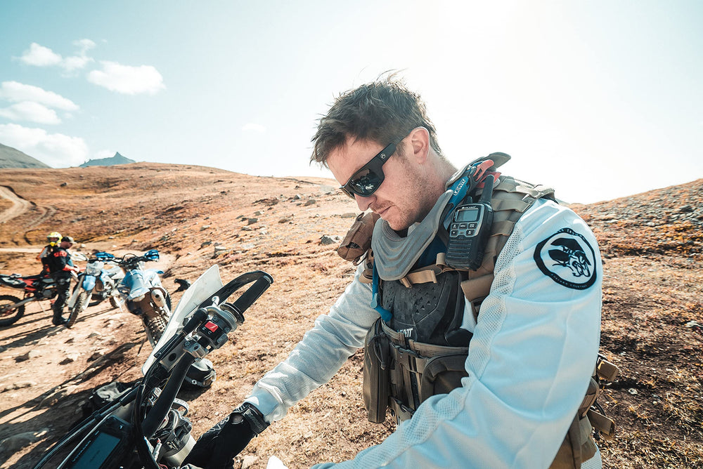 Magpul Apex anti-slip nose pads keep eyewear in place during movement.