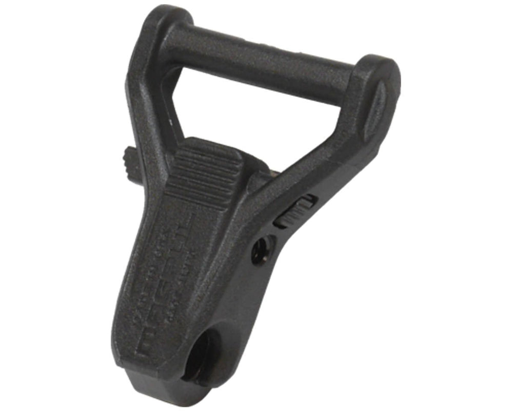 Magpul Paraclip clip-style sling attachment point enables quick-release use and secure mounting on 1-1/4 inch webbing.