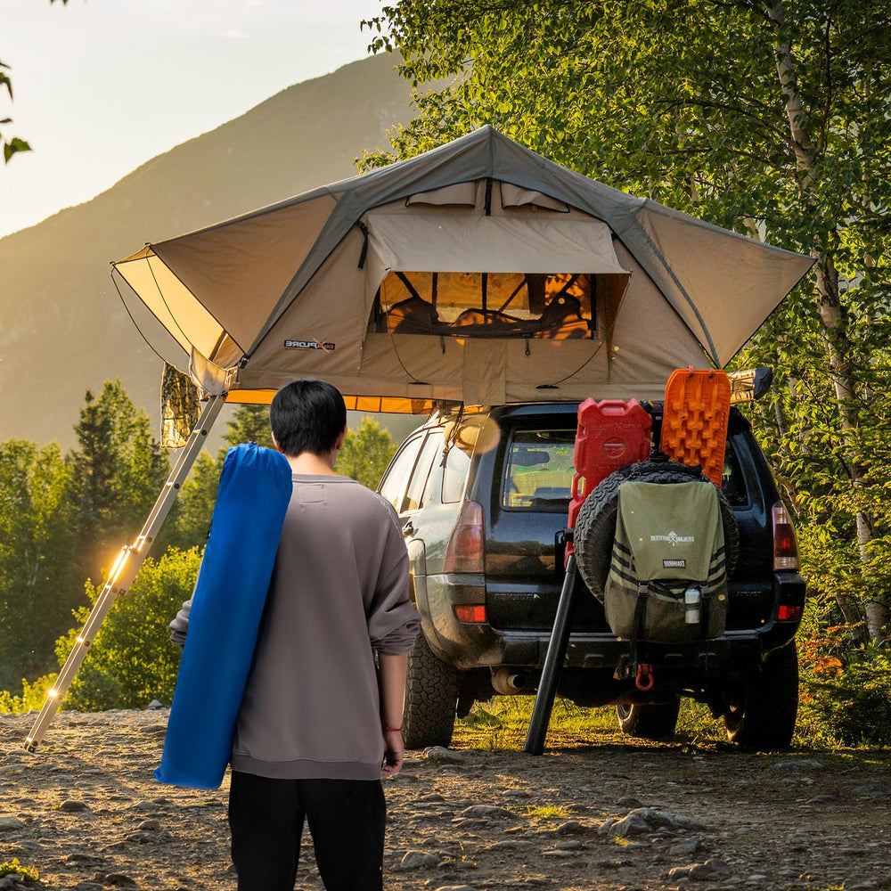 MaiuFun folding quad camping chair demonstrates fast setup for easy outings.