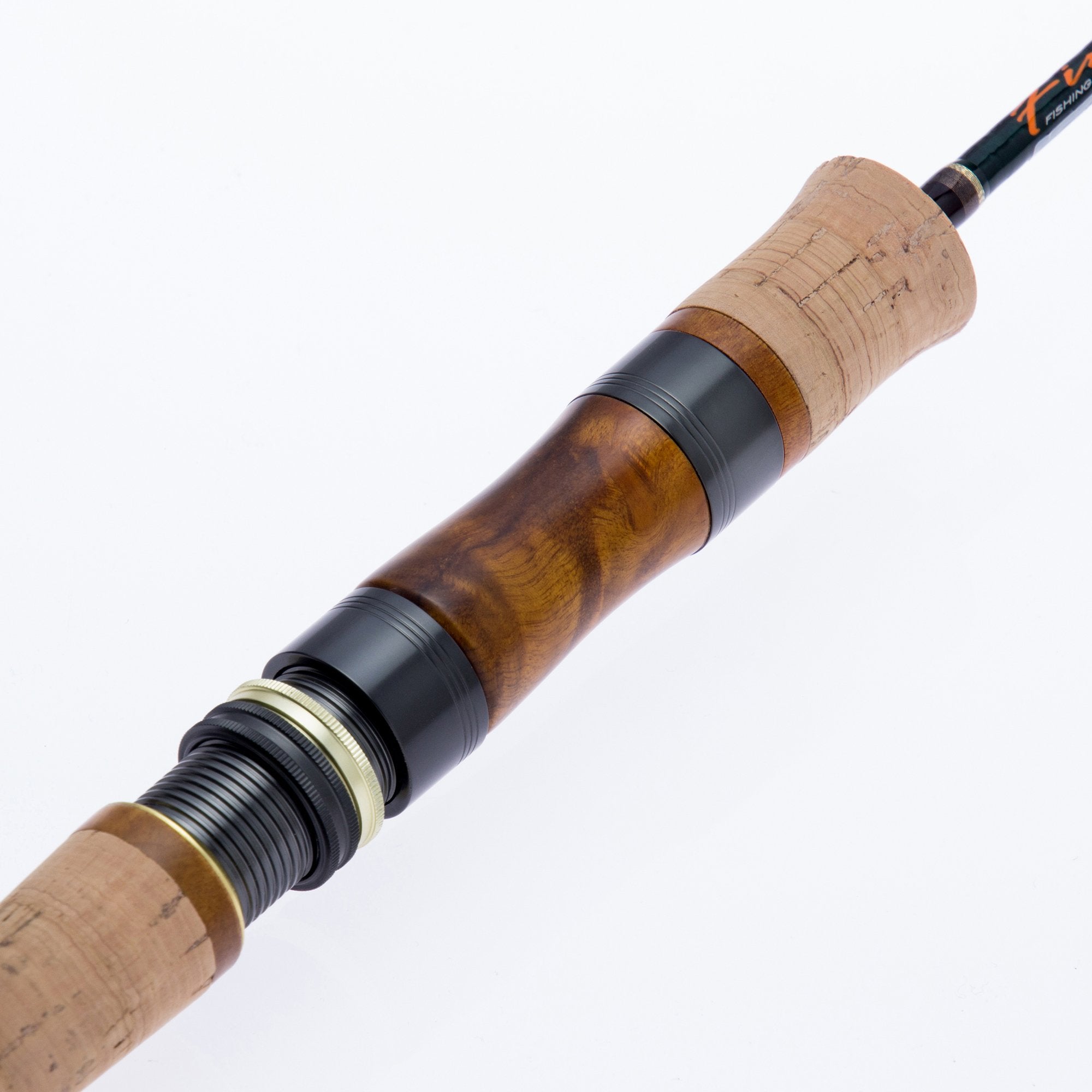 Blank material of Major Craft Finetail X Stream FSX-462UL emphasizes lightweight strength for quick angling