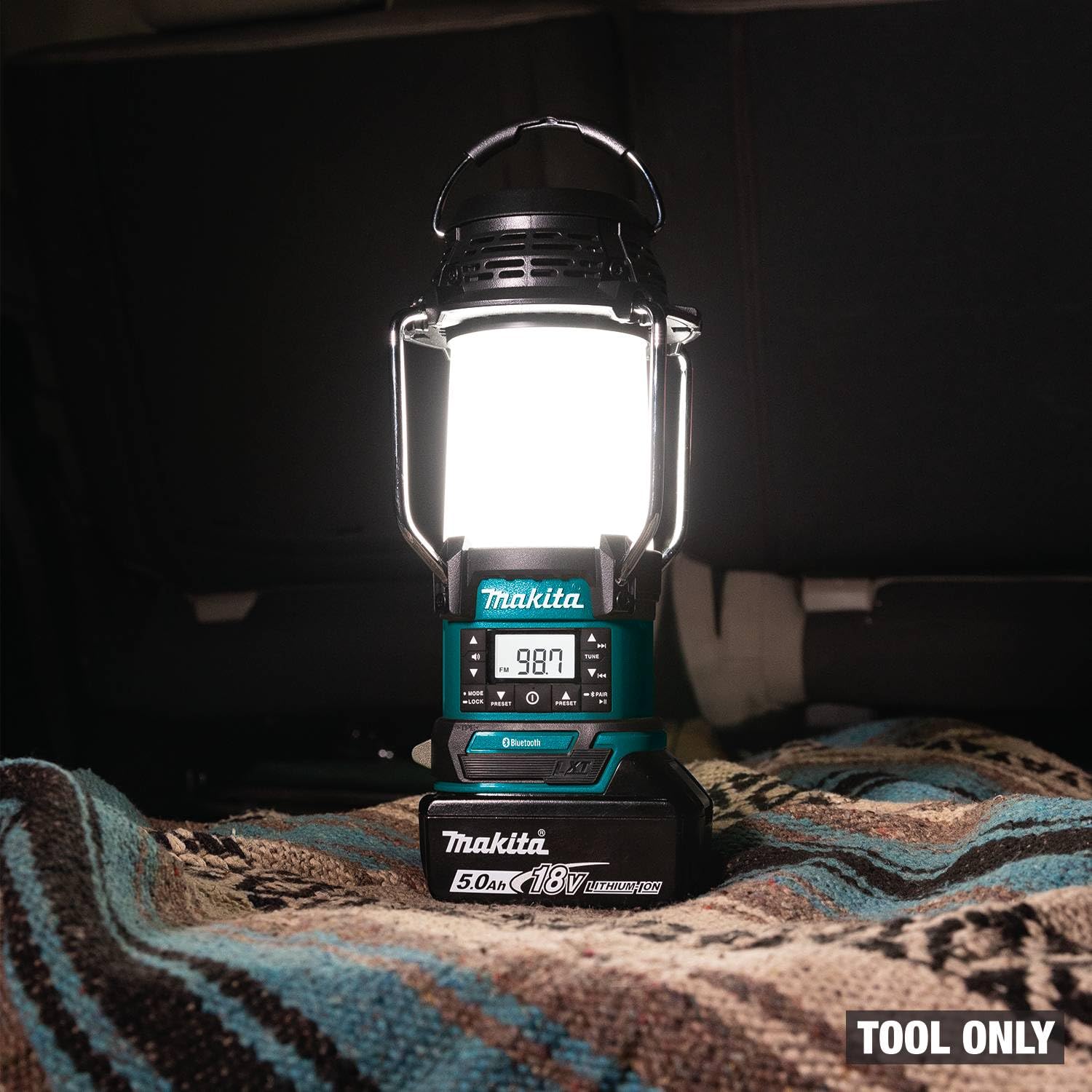 Makita XRM13 LED daylight white lighting for reading.