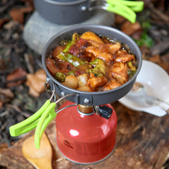 MalloMe folding spoon for convenient tasting and serving.