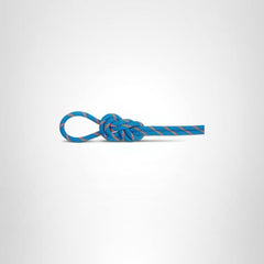 Mammut 8.0 Alpine Eco Dry Rope 30 m close-up highlights dry finish and abrasion resistance.