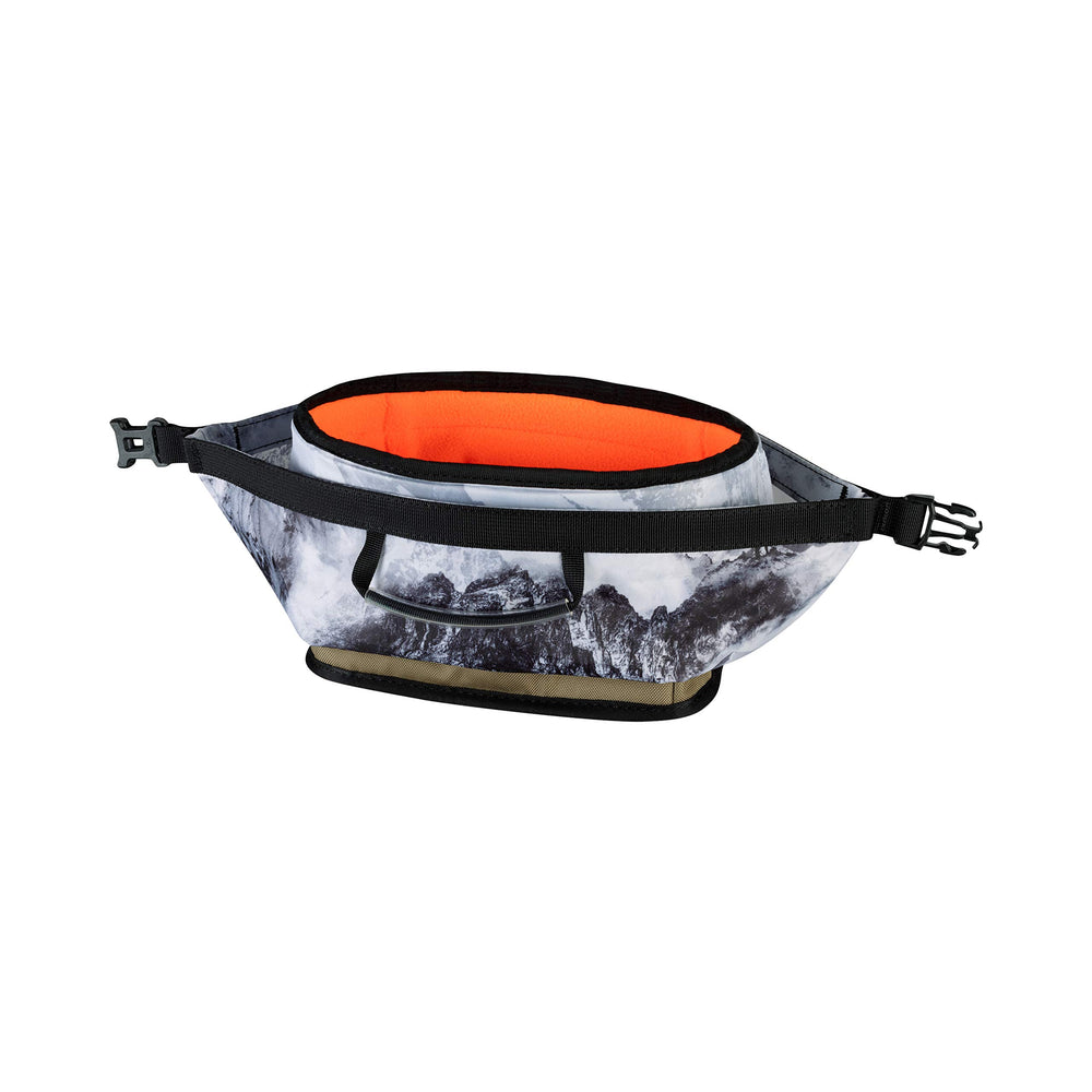 Mammut Boulder Chalk Bag Dark Clay showing mesh pocket for brushes and tools