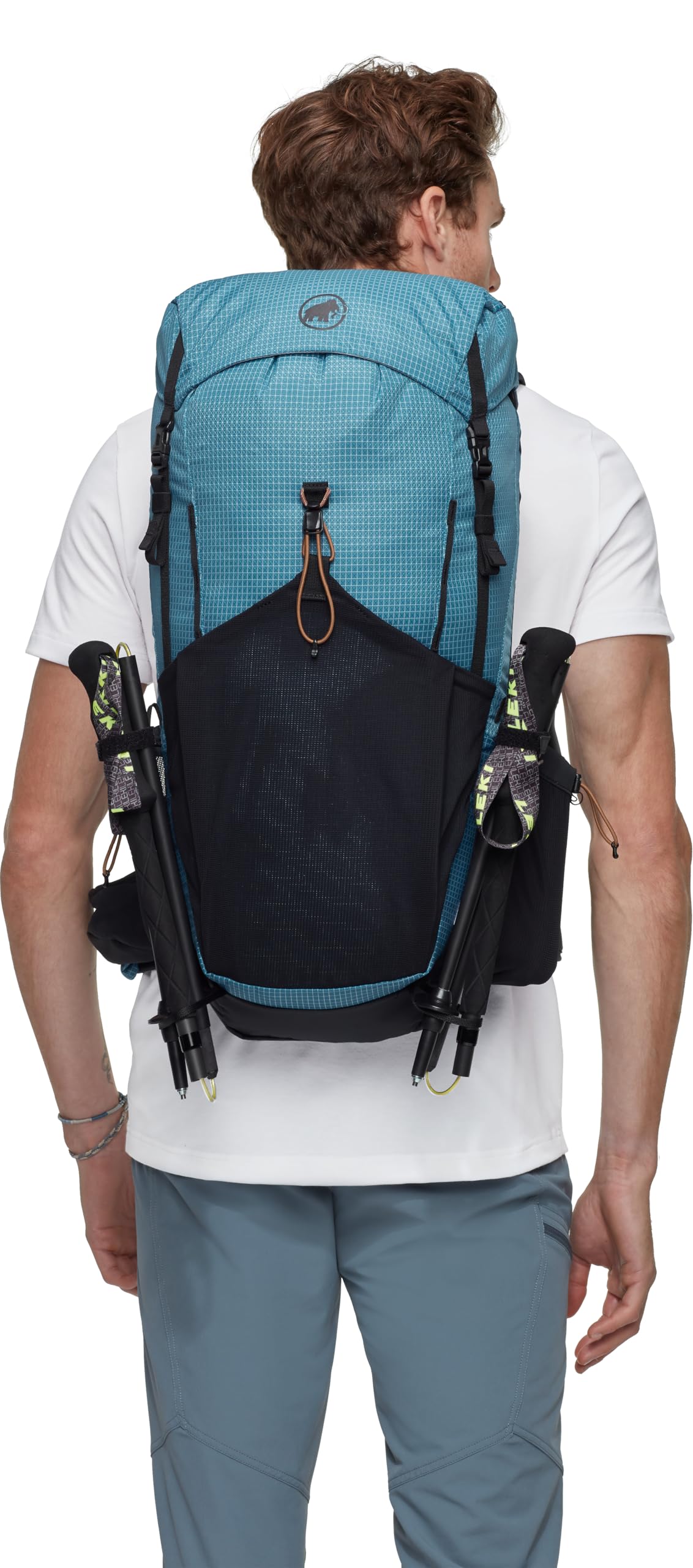 Anatomically shaped hip belt on Mammut Ducan 26L for comfort.