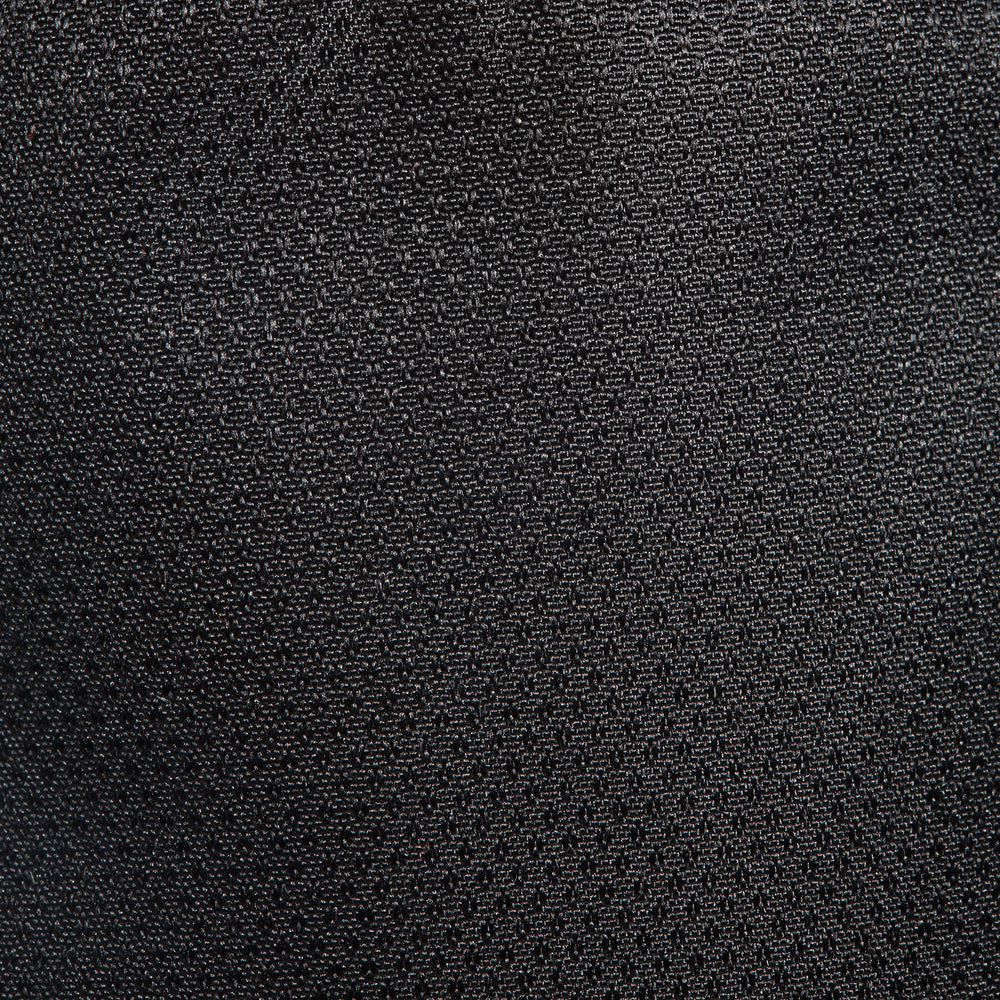 Mammut Gym Basic dustproof drawstring closure helps keep chalk tidy