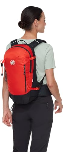 Mammut Lithium 15 Women hip belt pocket; secure small items during hikes