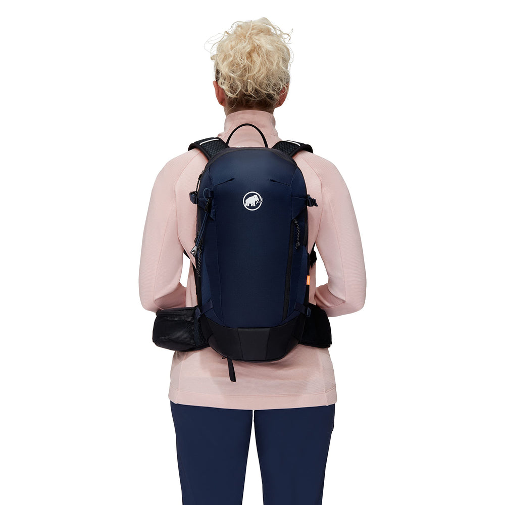 Mammut Lithium 15 Women hydration compatibility for on-the-go sipping