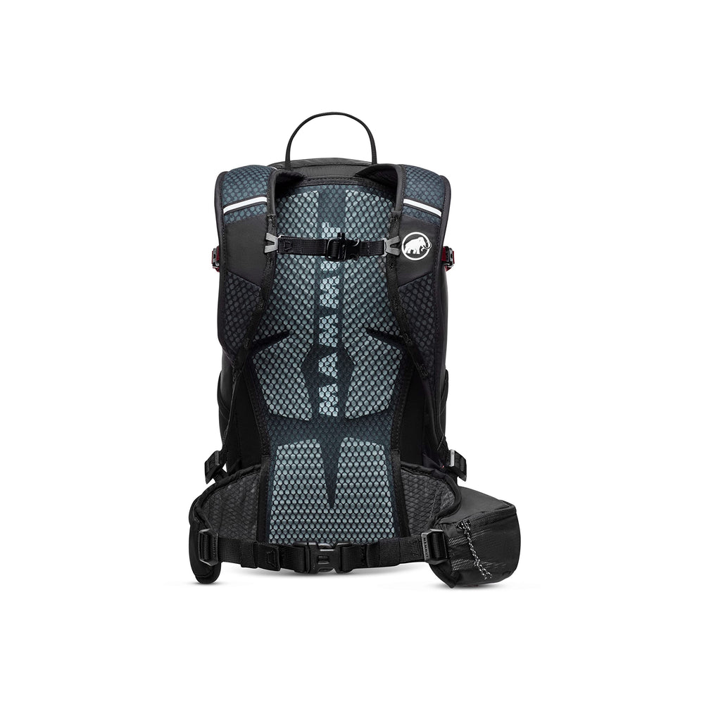 Mammut Lithium 20 removable rain cover protects gear during showers