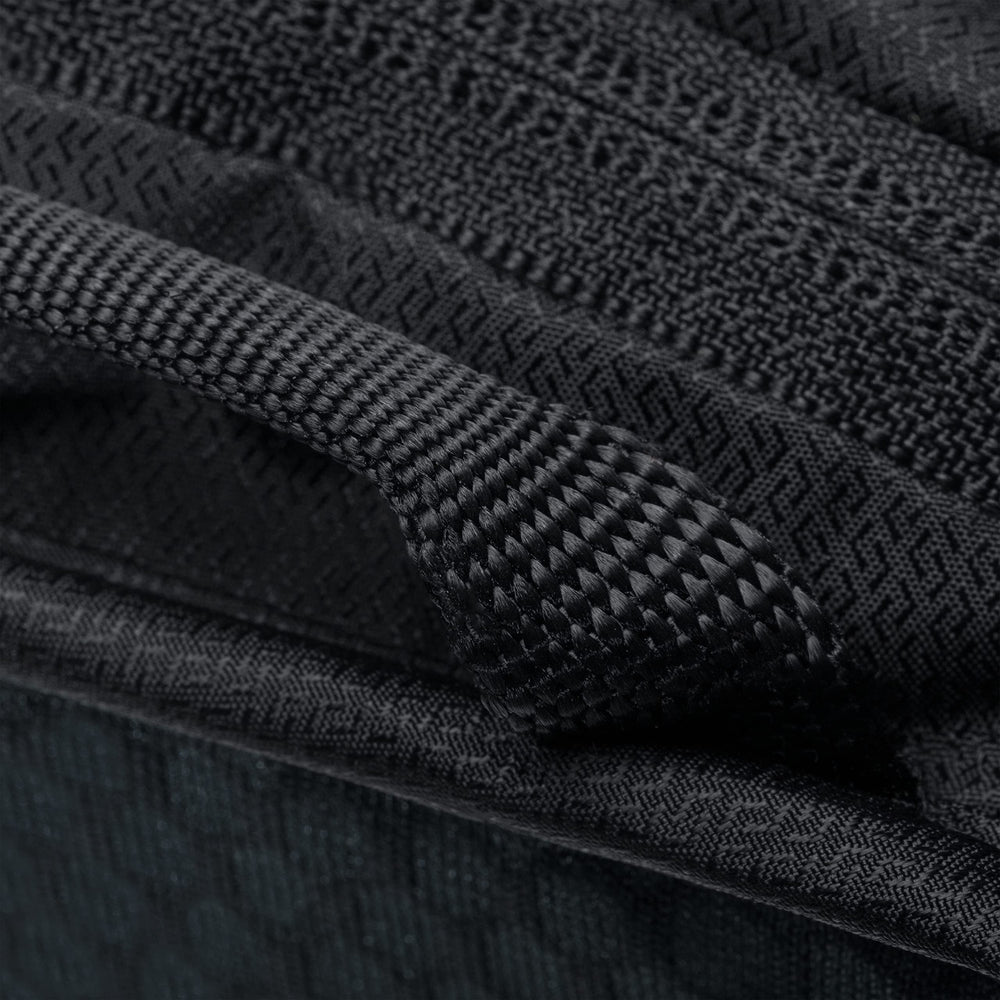 Mammut Lithium waistpack water-repellent finish protects belongings.