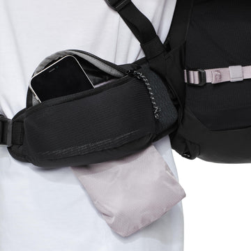 Mammut Lithium 15 Women's Backpack side mesh pockets, quick-grab water bottle.
