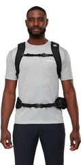 Mammut Lithium 30 detachable hip belt pocket keeps essentials accessible.