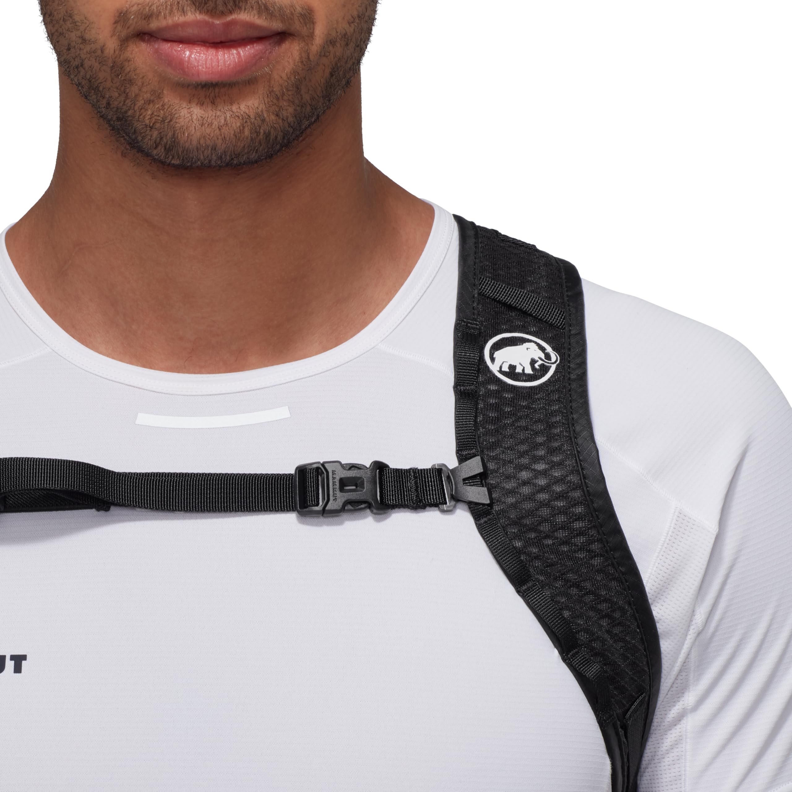 Mammut Neon Light backpanel image conveys comfortable contact support.