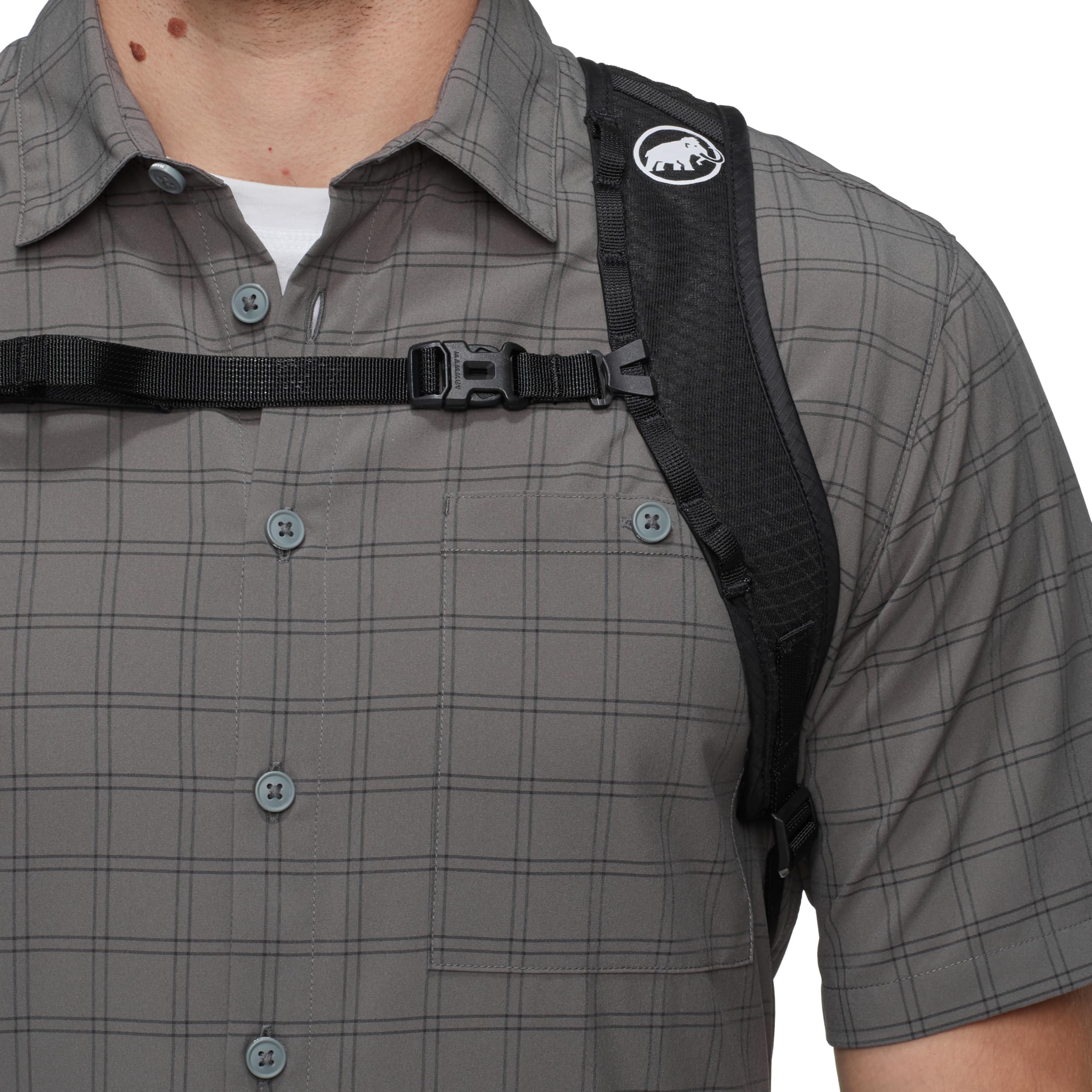 Mammut Neon Light recycled outer materials support sustainable hiking gear.