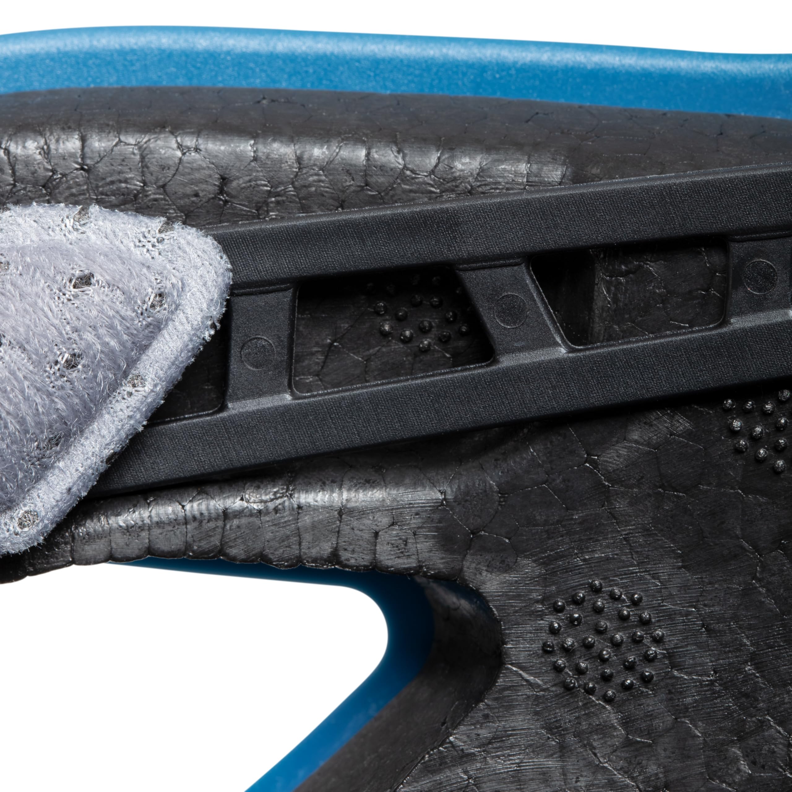 Mammut Skywalker 3.0 Helmet blue inner padding for a snug, comfortable fit