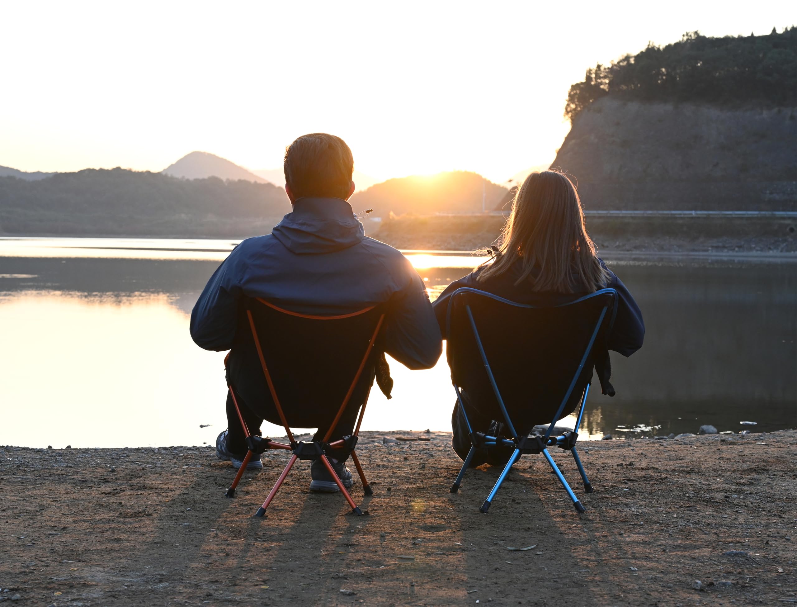 MARCHWAY chair supports up to 330 lbs for versatile outdoor seating.