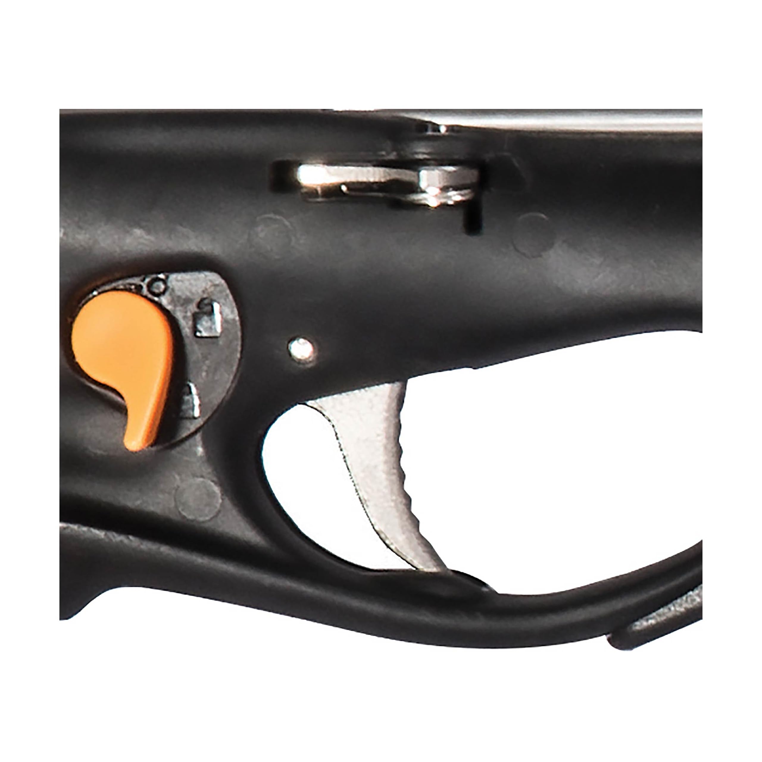 Mares Viper Pro DS side release supports smooth line management underwater.