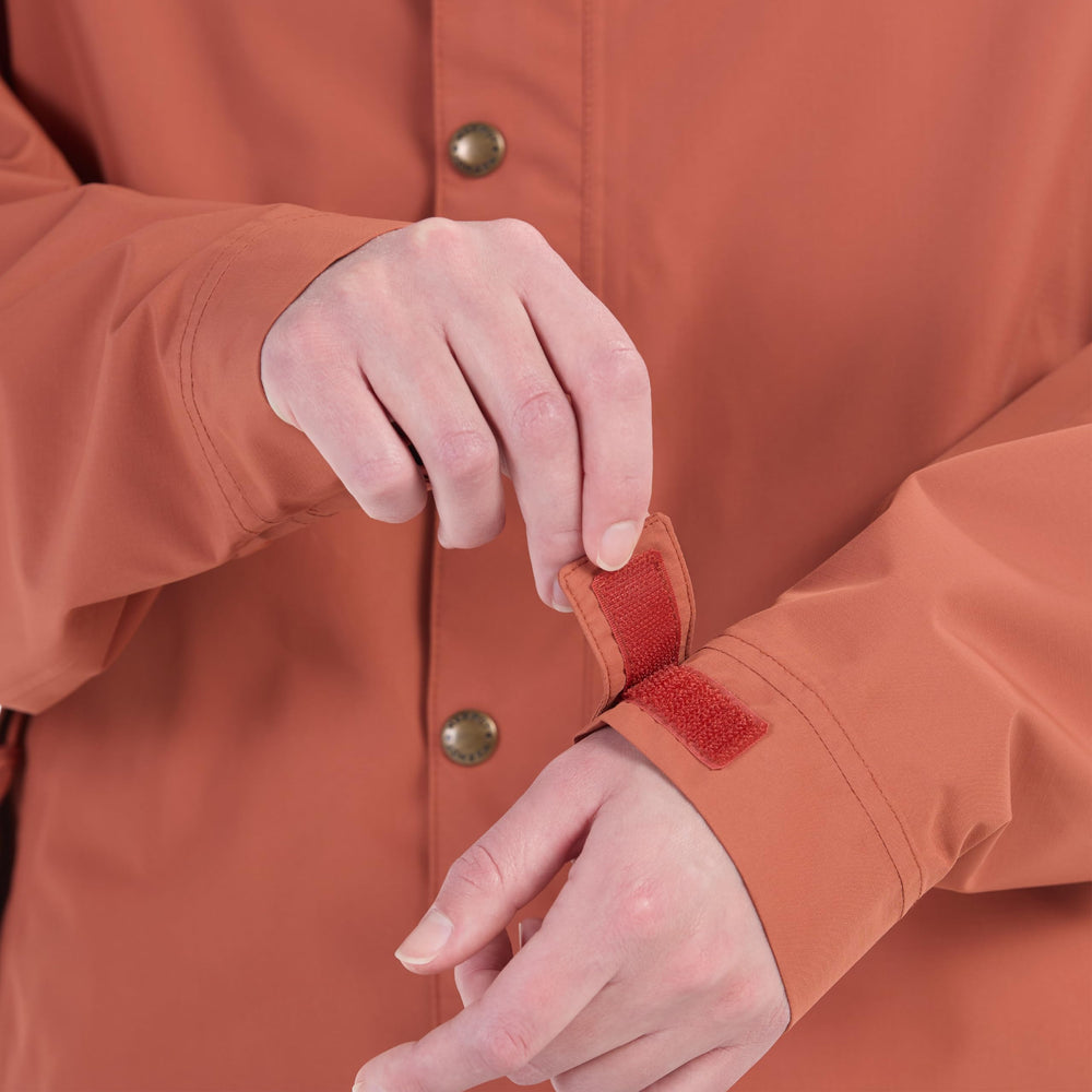 MARMOT Cascade adjustable Velcro cuffs sealing out drafts