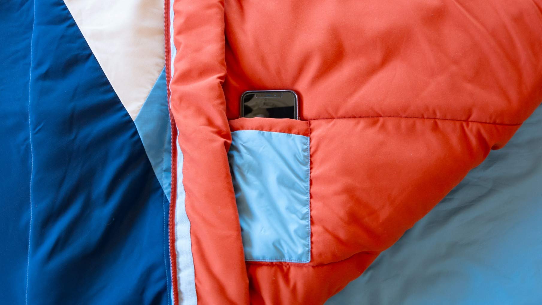 Marmot Idlewild 30 internal stash pocket for small essentials