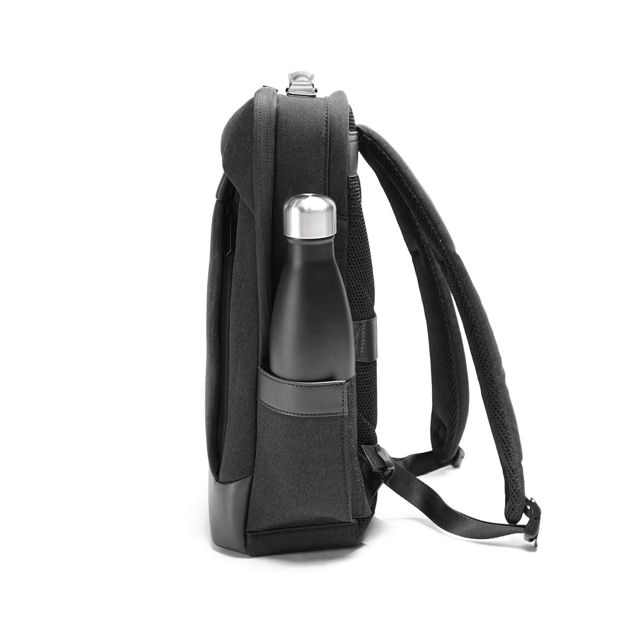 Maverick & Co Forte Light Backpack Black water resistant exterior protects in light rain
