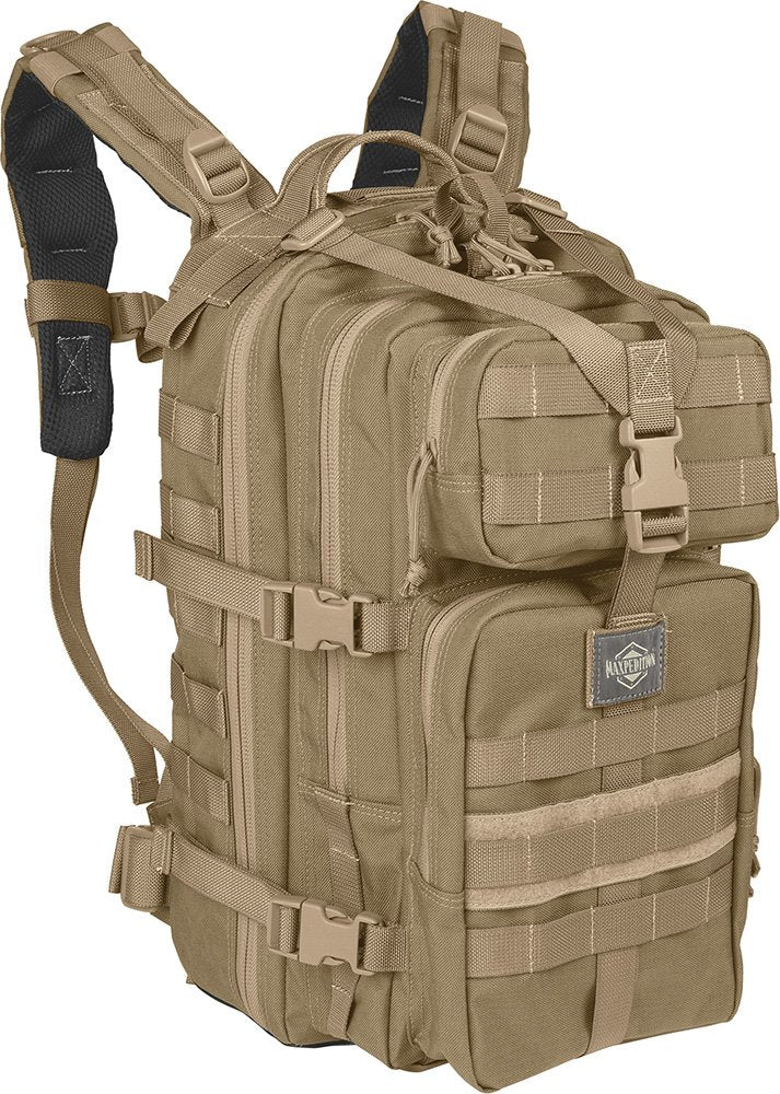 Maxpedition Falcon-II hydration-compatible compartment supports on-the-go drinking.