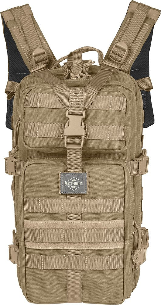 Maxpedition Falcon-II padded shoulder straps emphasize even weight distribution.