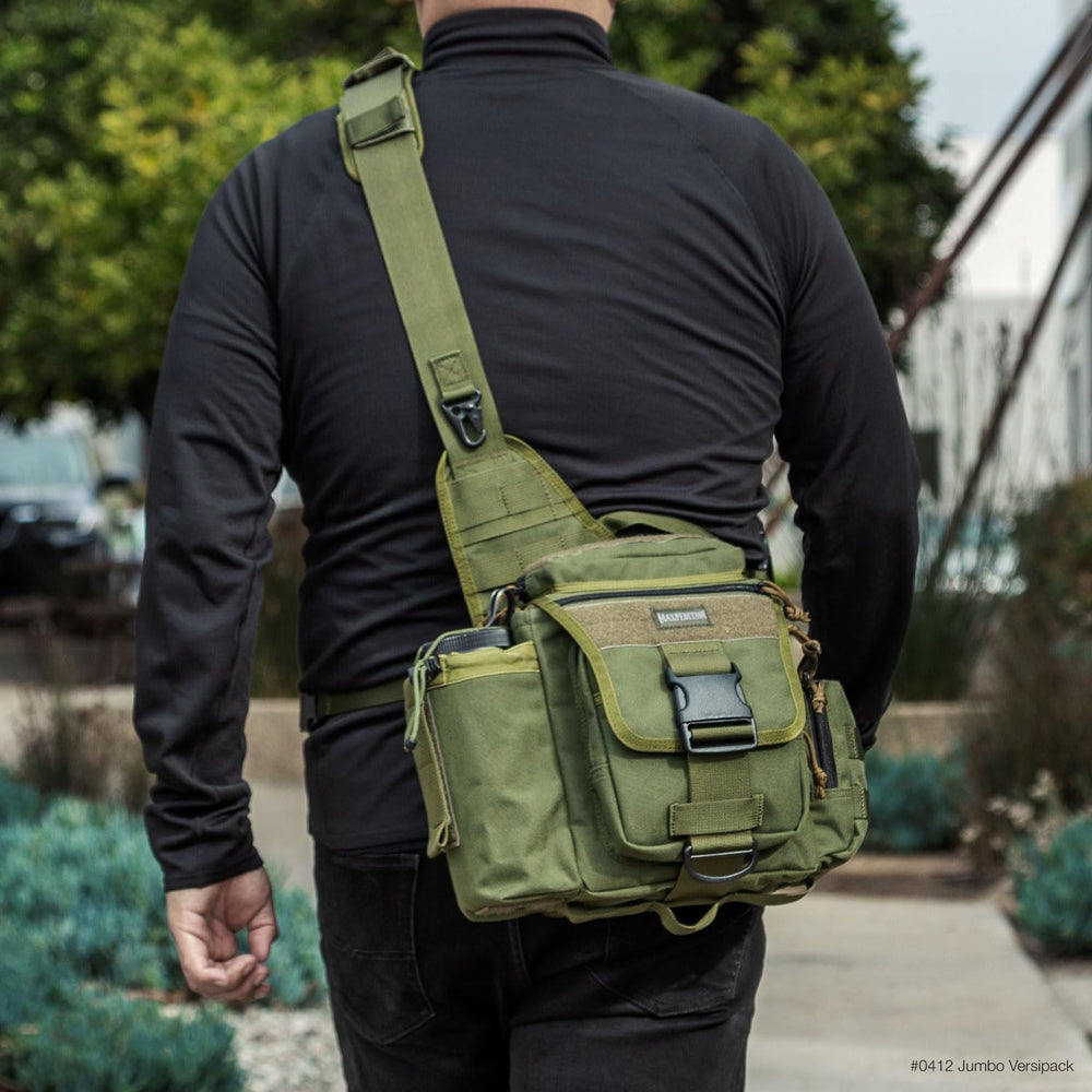 Maxpedition YKK zippers on Jumbo Versipack ensure smooth, reliable access.