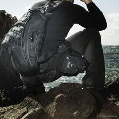Maxpedition Thermite Versipack side view illustrates expandable storage capacity