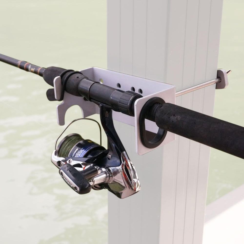 MAXXTUFF MTM104 side view shows secure dock column rod holders for easy access.
