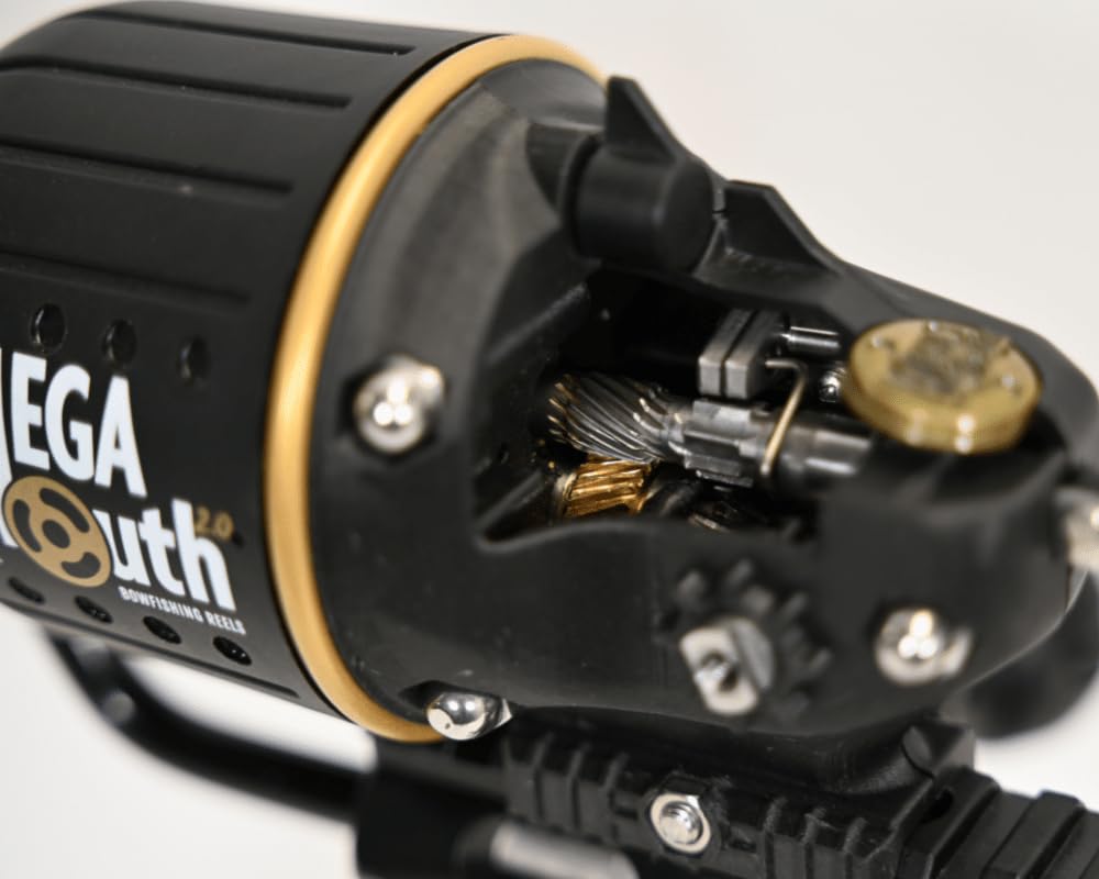 MegaMouth dual gear system delivers strong cranking power for big fish.