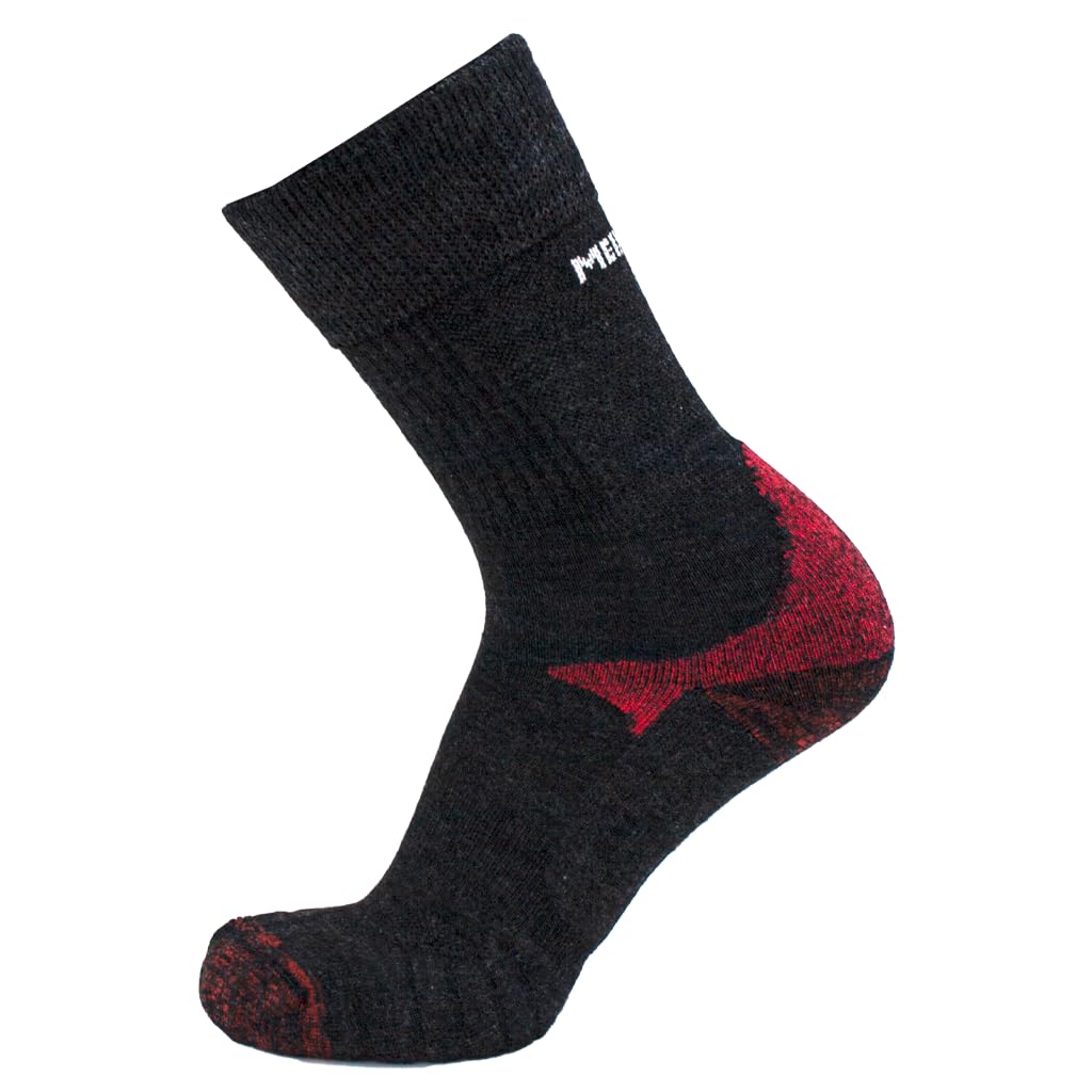 Meindl MT7 sock heel and toe reinforcement for durability on rugged trails.
