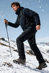 MERJAZ knee-pads pocket detail for added protection on rugged trails