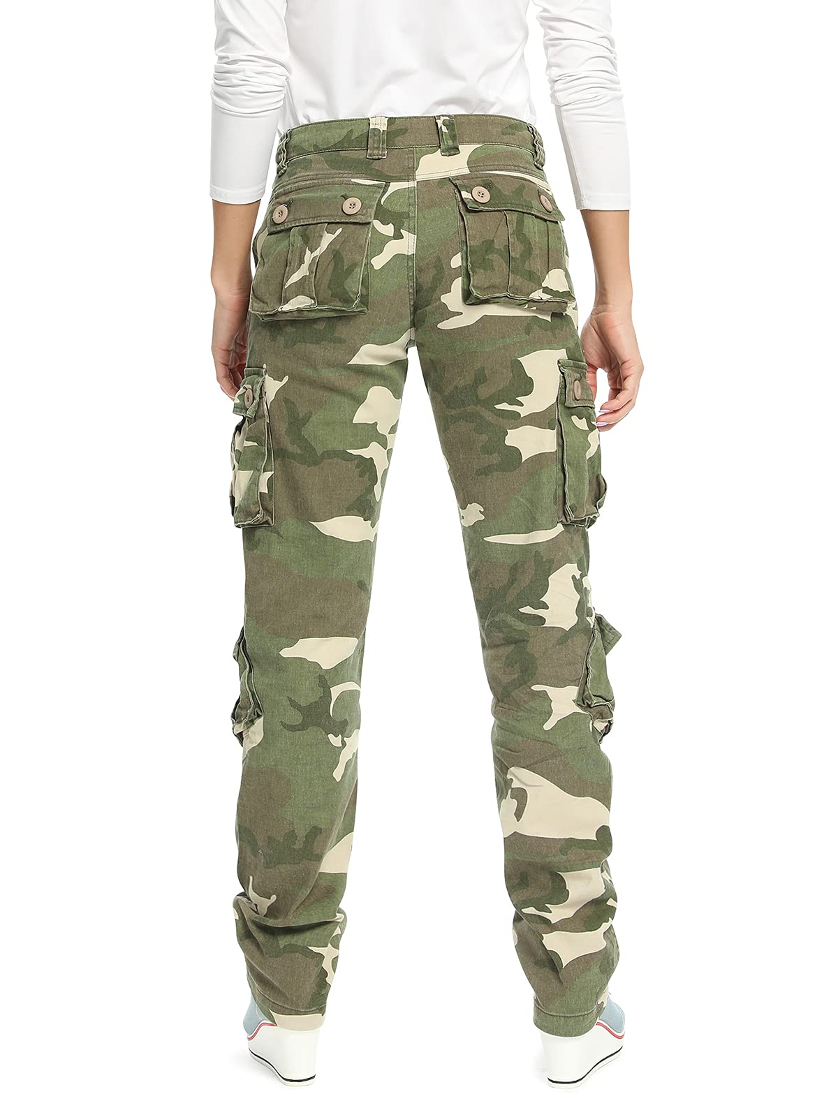 Mesinsefra Women's Cargo Pants pocket closeup highlighting front and cargo pockets for essentials.