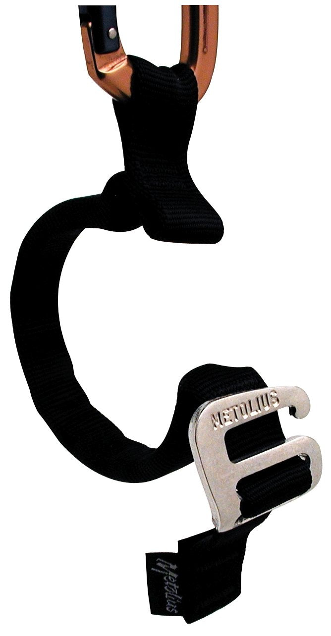 Metolius Rope Hook demonstrates rope management for multi-pitch climbs and clean stances.