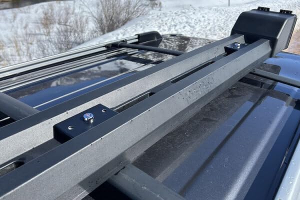 Carriage bolts and mounting hardware included