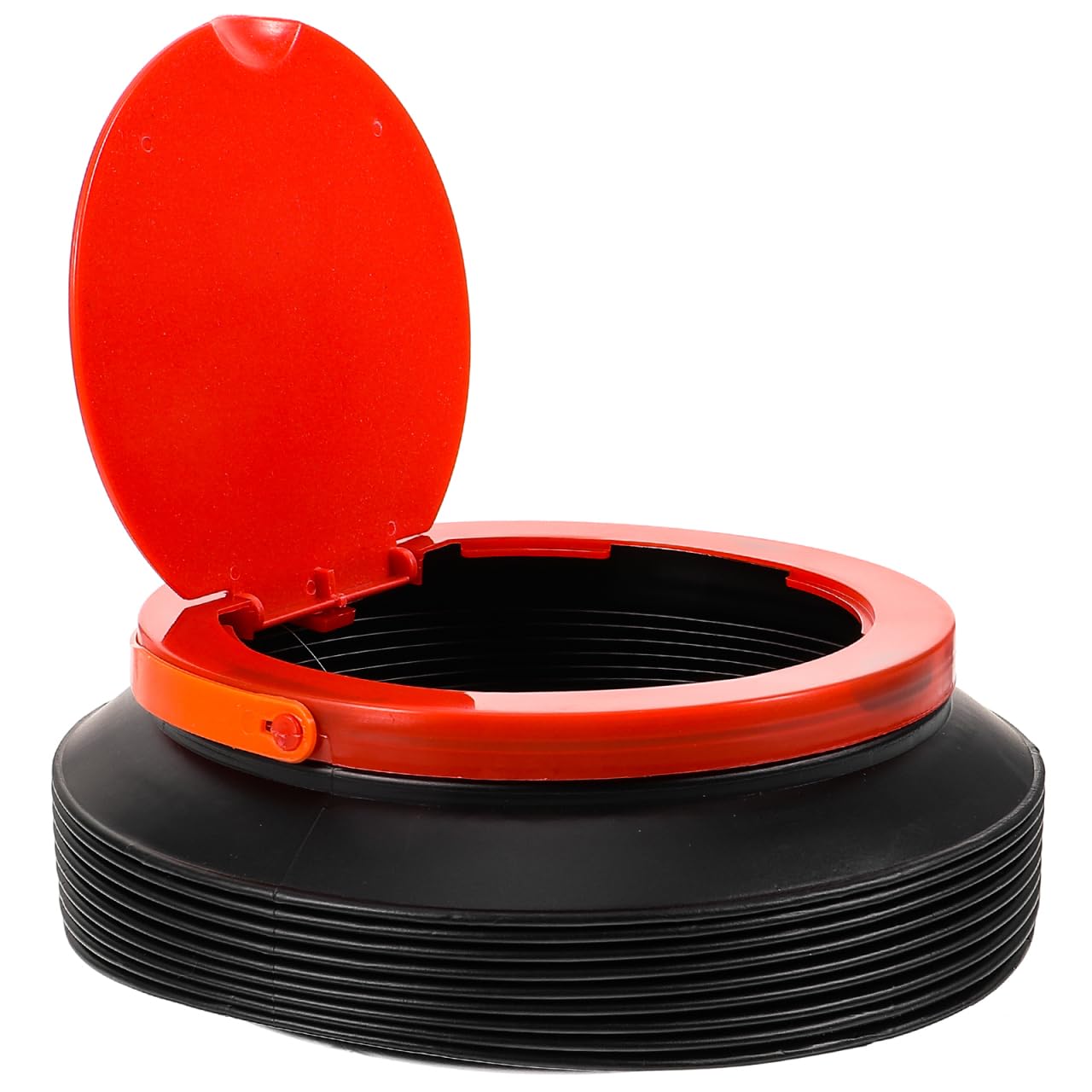 Mikikit 4L bucket in use during fishing excursion.