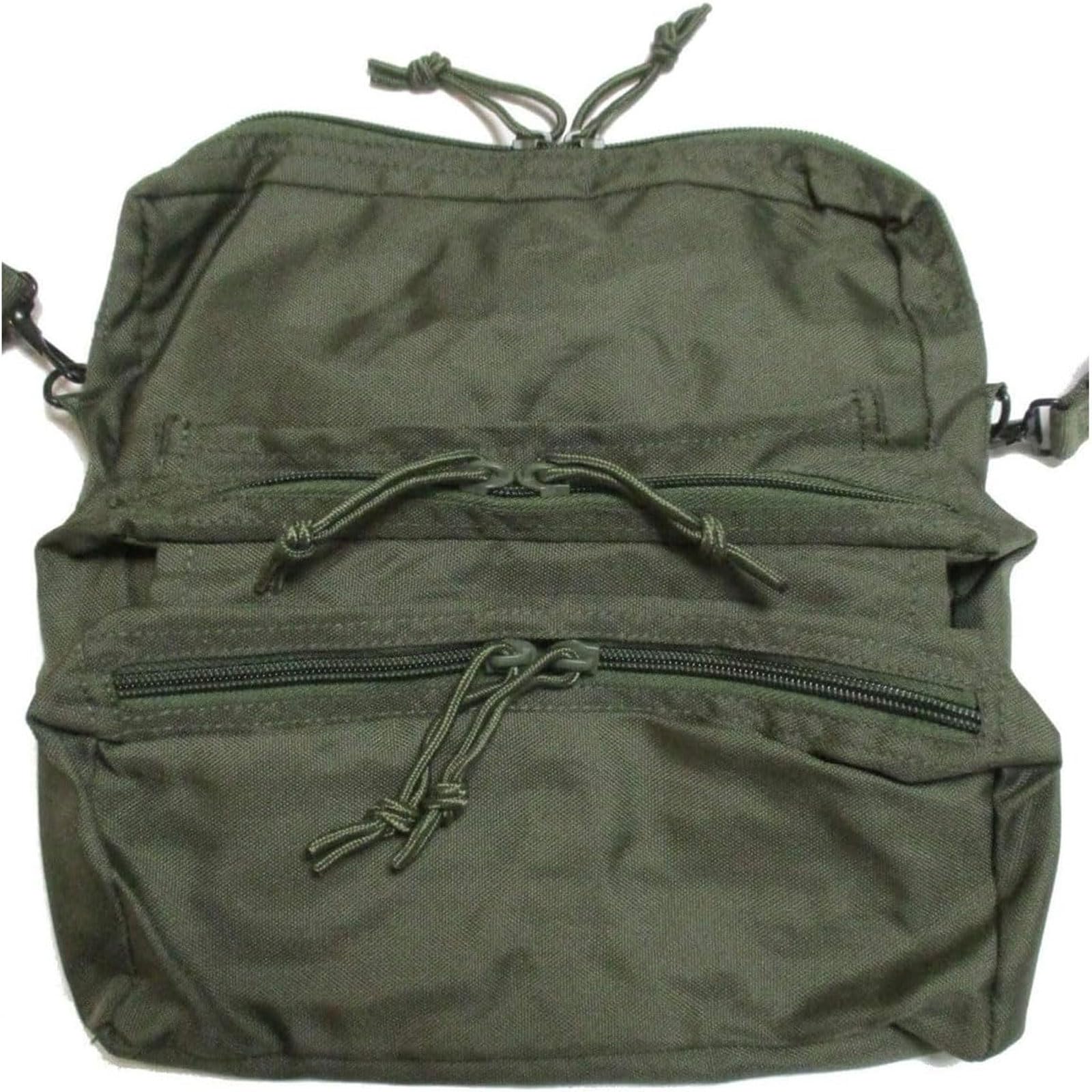 Mil-Tec adjustable strap system lets you wear it around the waist or over the shoulder